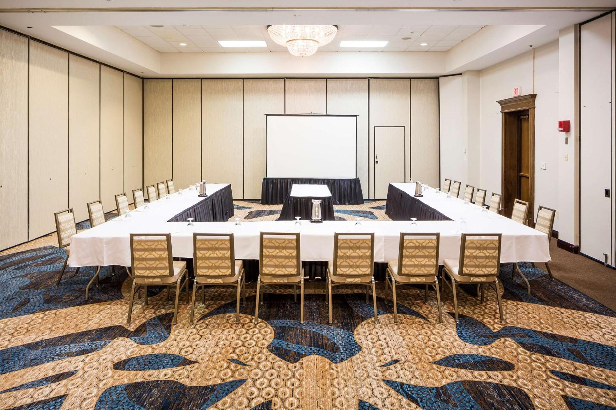 Hotel Doubletree By Hilton Boston-Milford Exteriér fotografie