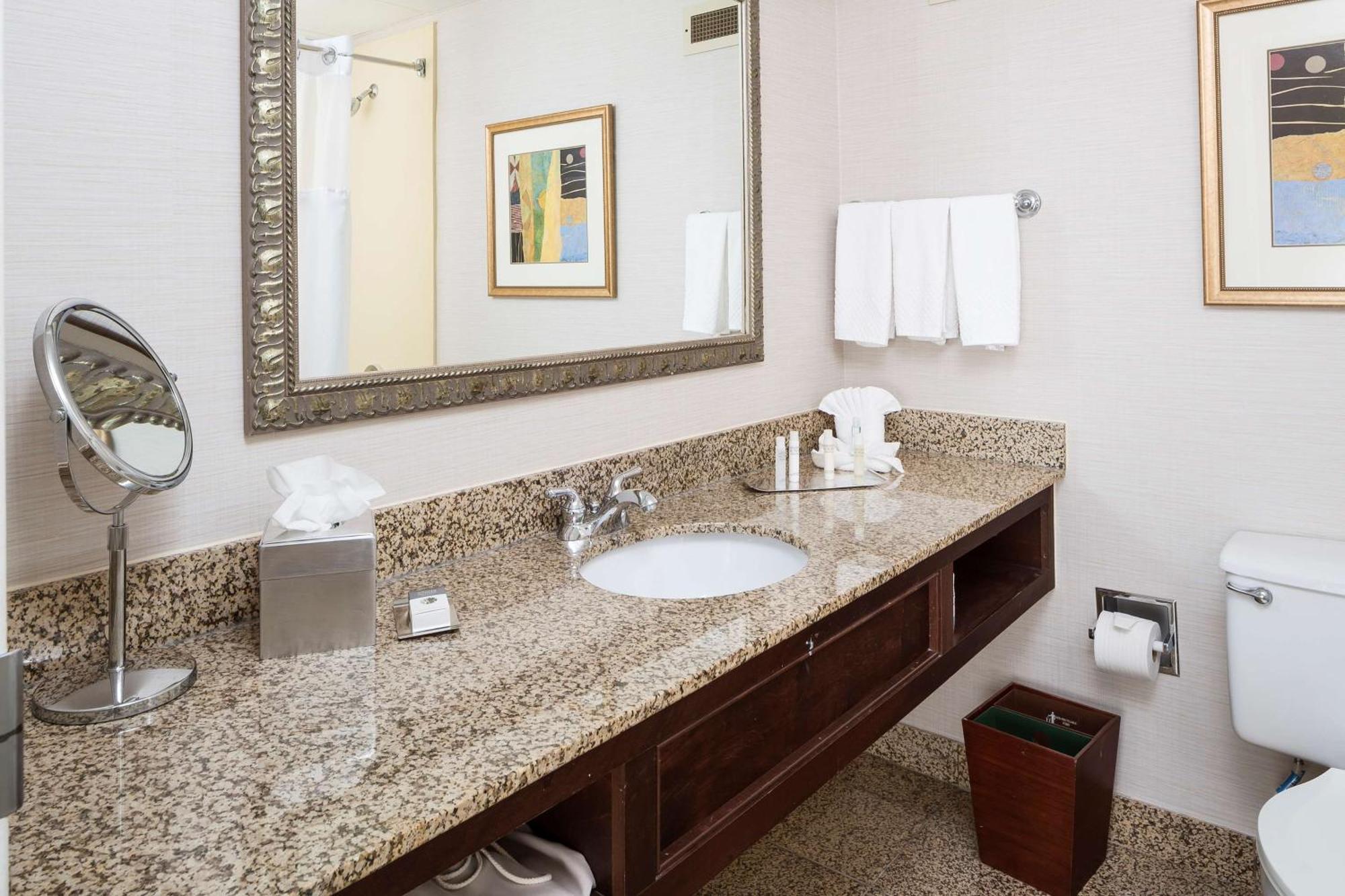 Hotel Doubletree By Hilton Boston-Milford Exteriér fotografie